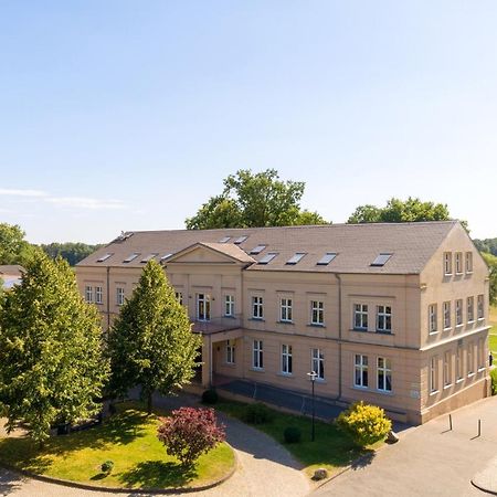 Gut Gnewikow Hotell Neuruppin Exteriör bild