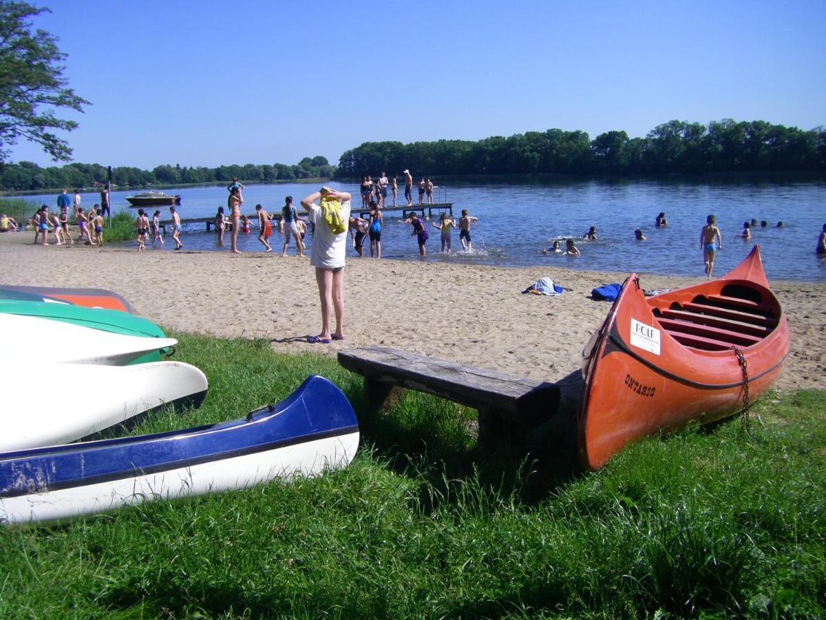 Gut Gnewikow Hotell Neuruppin Exteriör bild